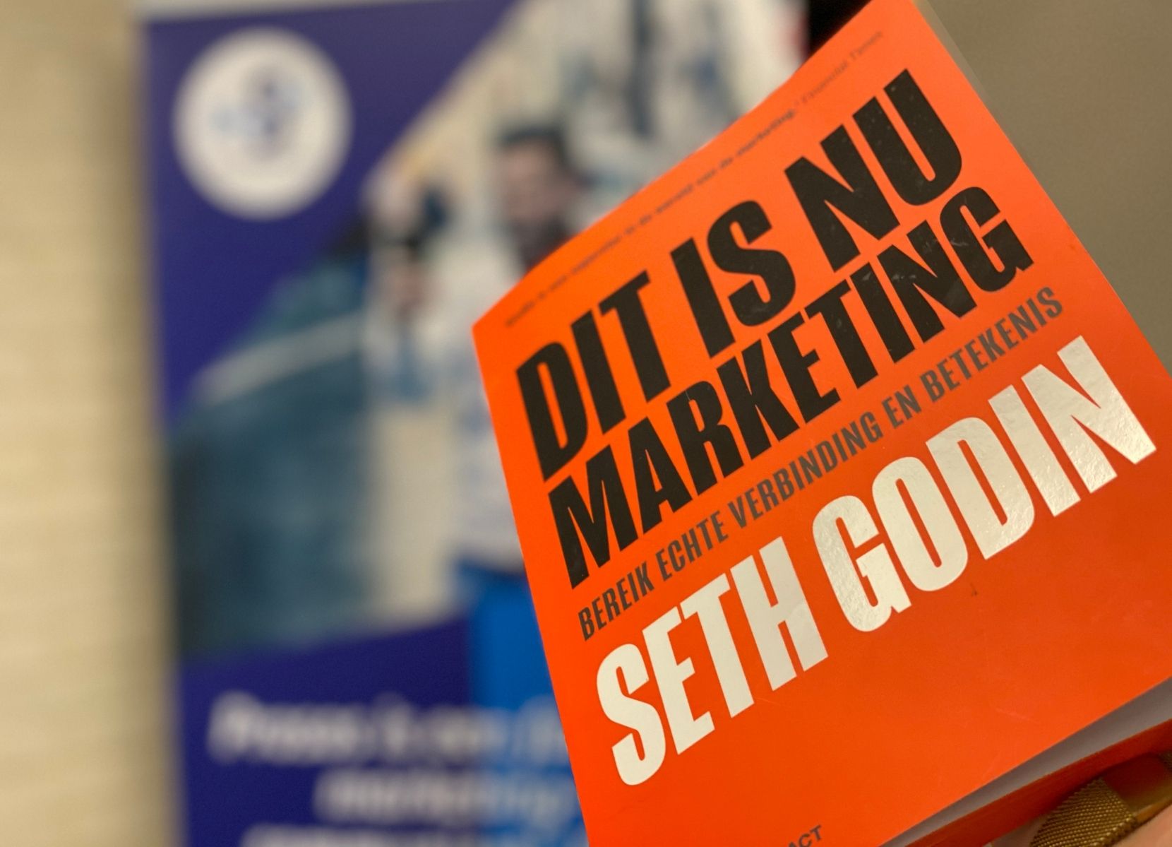 Het boek Dit is nu marketing van Seth Godin